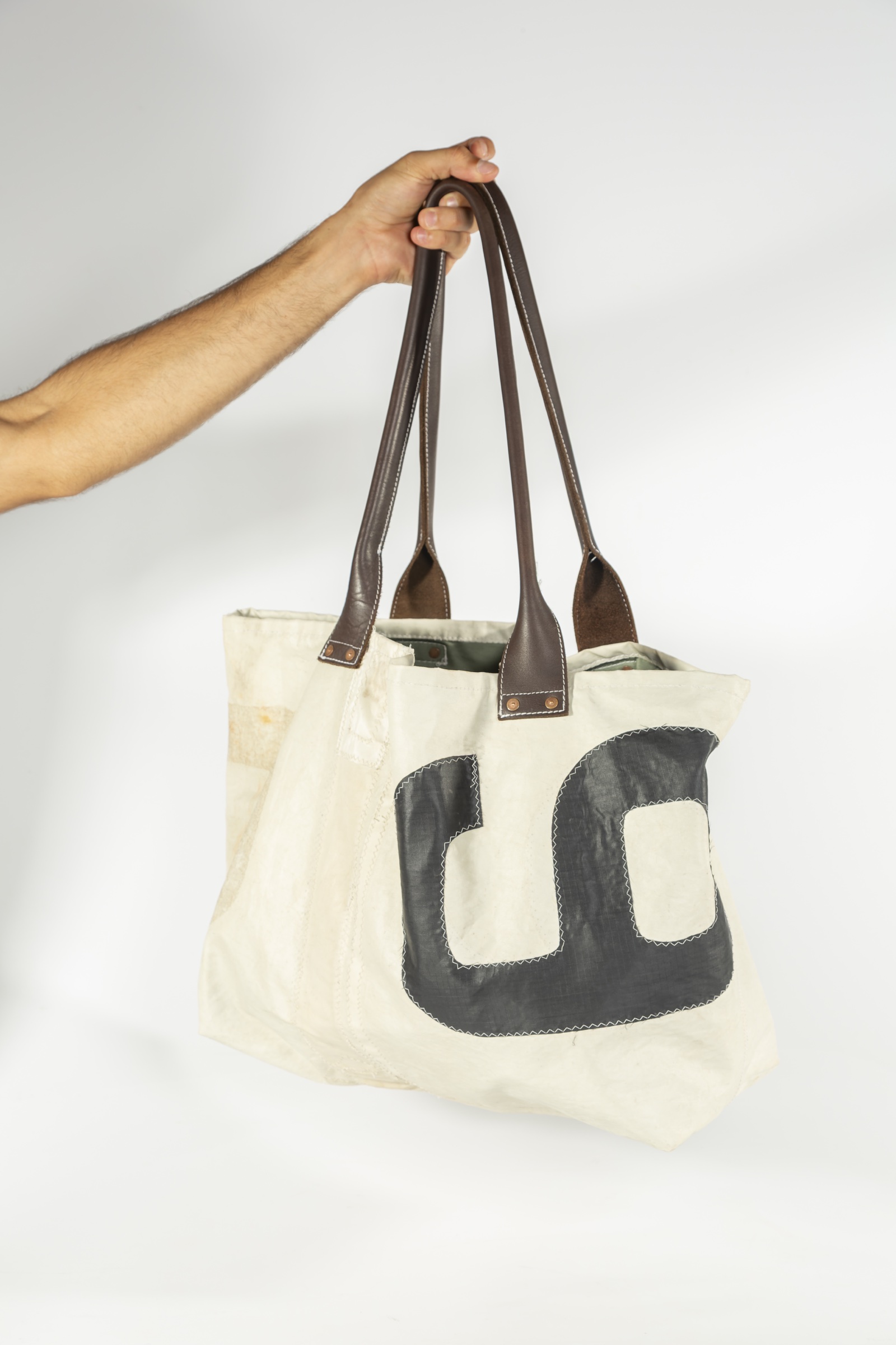 Sailcloth tote front
